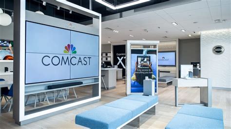 comcast hours store